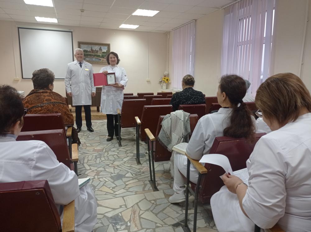 Коллектив ГБУЗ "Шемышейской участковой больницы" награжден Благодарностью.
