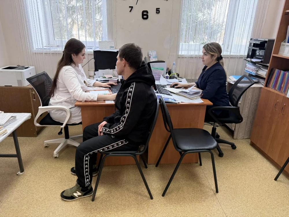 21 февраля 2026 года в Шемышейской участковой больнице прошла акция "День героев", посвященная сохранению мужского здоровья.