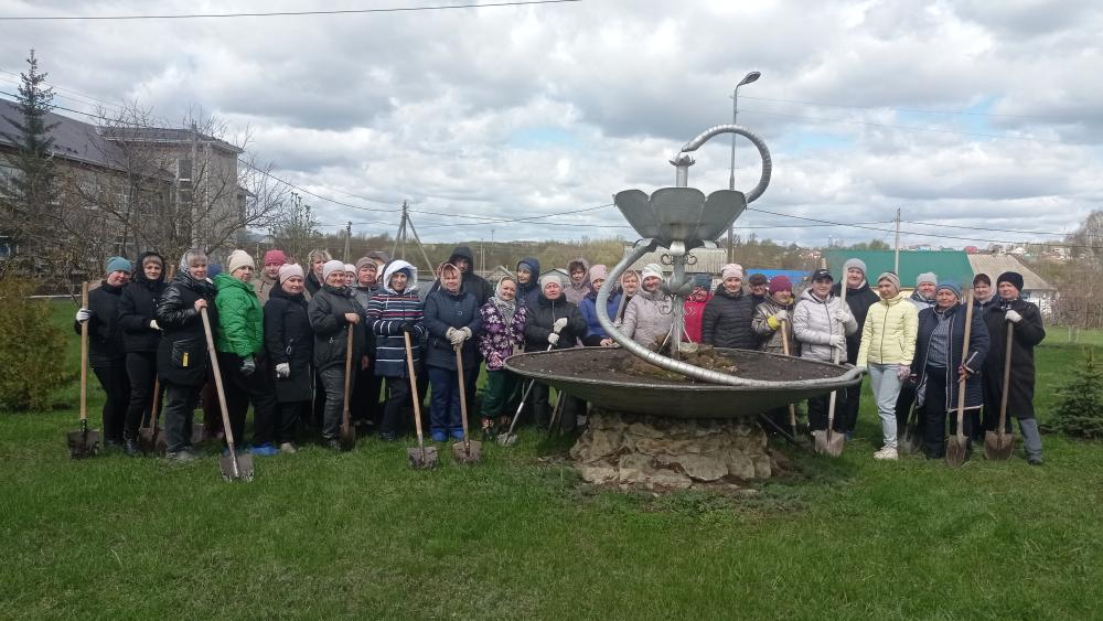 Медицинские работники Шемышейской участковой больницы активно участвуют в экологической акции.